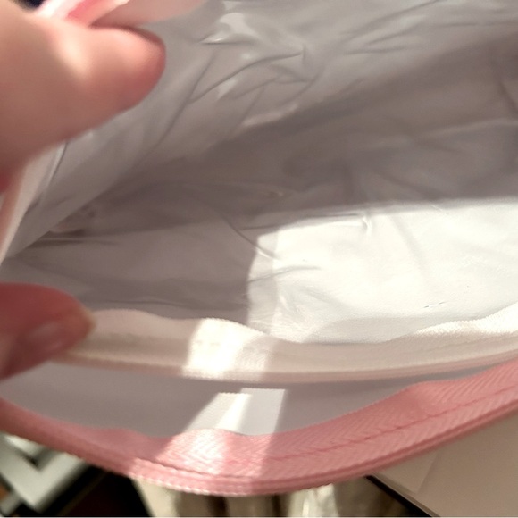 💦 Cool and Stylish Poolside Water Resistant Pouch for Everything You Need - New - Picture 4 of 14